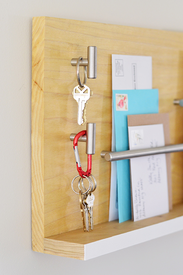 Lost your Keys? - 5 Organizing Tips for Never Losing Them Again // simplyspaced.com