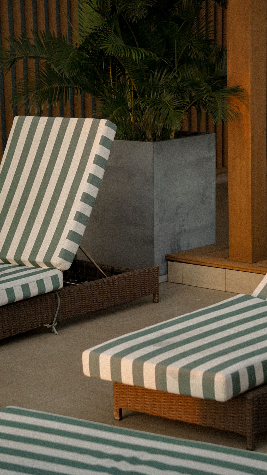 How to Design Indoor-Outdoor Spaces That Feel as Good as They Look